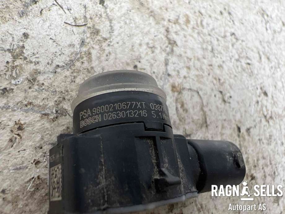 Parkeringssensor bak til Peugeot 3008 2016-->> (Type II)  (9800210677XT|98 002 106 80|)