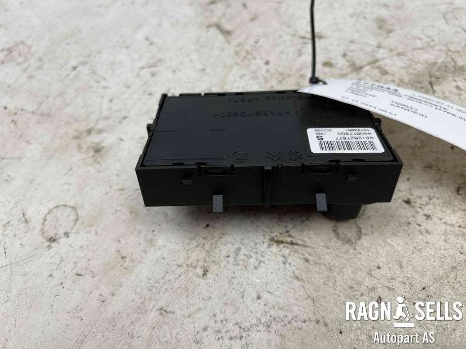 Bryterpanel førersete til Peugeot 3008 2016-->> (Type II)  (9812527577|98 125 275 80|)