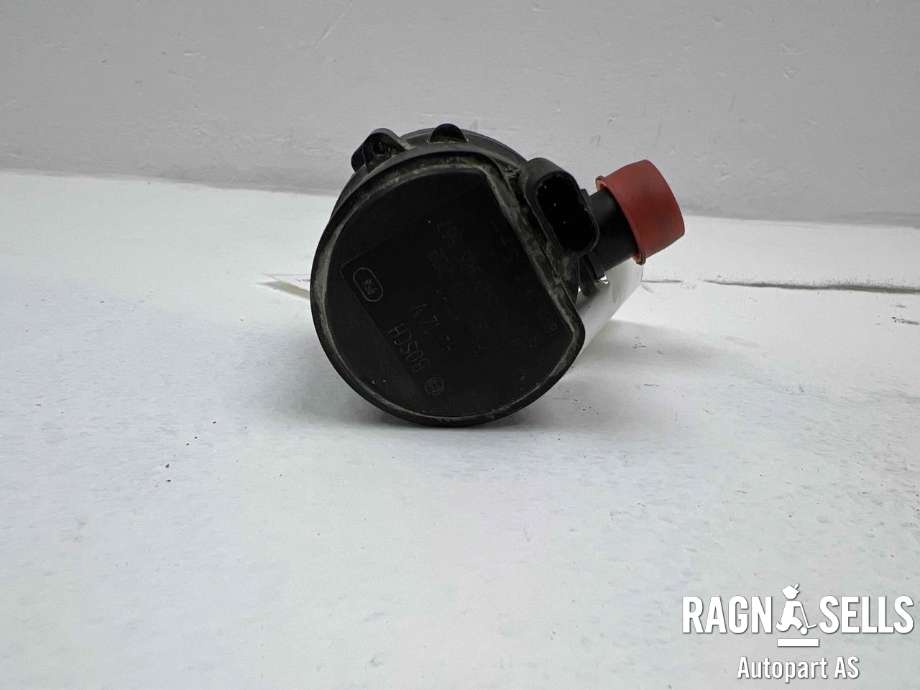 Vannpumpe elektrisk til VW Caddy 2015-2020 (Type III, Fase 3)  (BOSCH|0392023209|5G0965567|W05 G09 655 67|05K 003 519 0|2H6 965 567|2Q0 965 567|2Q0 965 567 A|2Q0 965 567 B|5G0 965 567|5G0 965 567 A|5G0 965 567 B|5G0 965 587 A|5Q0 121 599 BJ|)