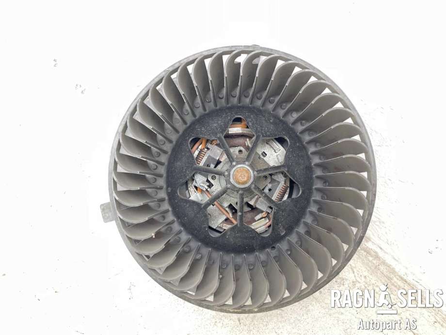 Varmeapparat motor til VW Caddy 2015-2020 (Type III, Fase 3)  (VALEO|998919|1K1 819 015 E|1K1 819 015 F)
