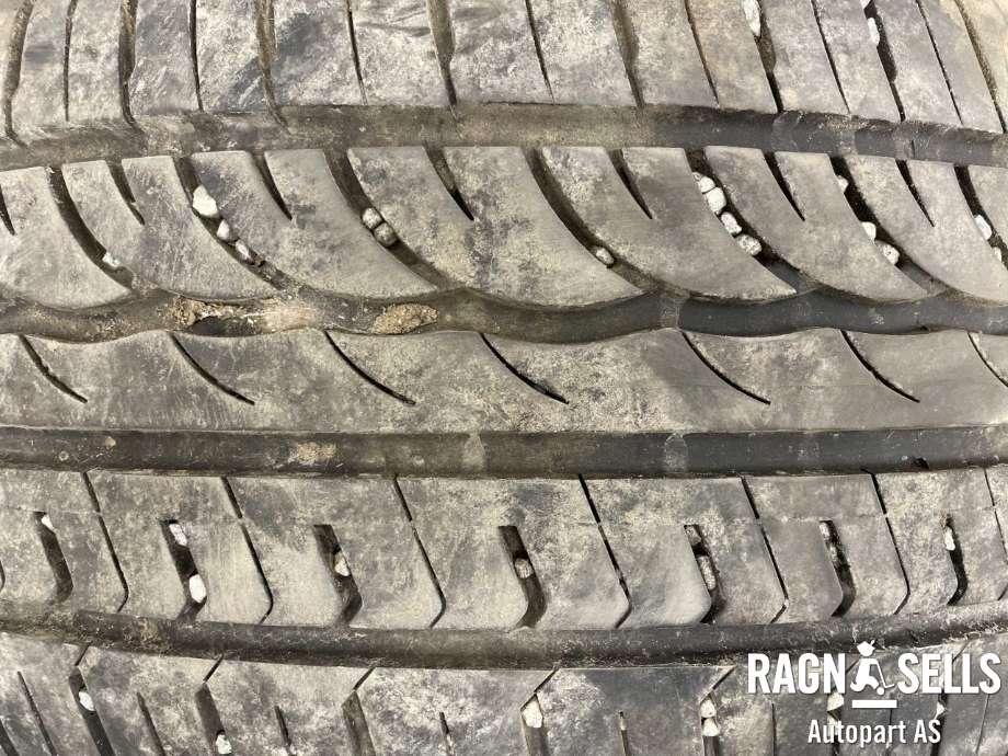 Dekk til Hyundai Tucson 2003-2009  (RADIAL|235/60R16|)