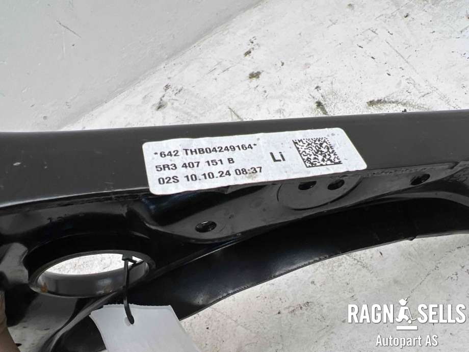 Bærebru venstre foran nedre til VW Caddy 2020-->> (Type IV) (5R3 407 151 B|)