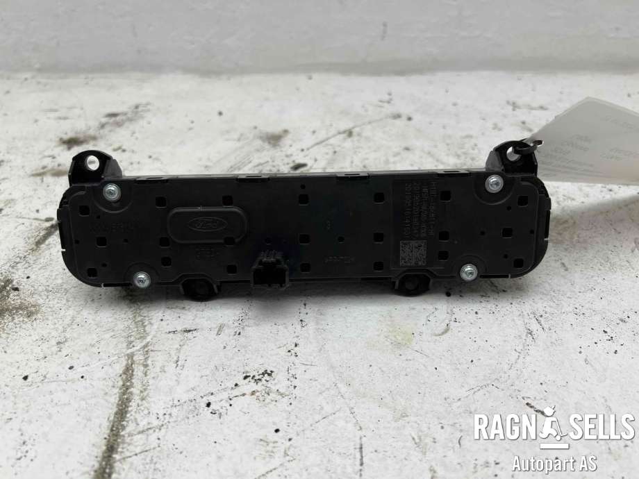 Bilstereo betjeningspanel til Ford Transit 2014-->>  (H1BT-18K811-HG|H1BT-18K811-HF|)