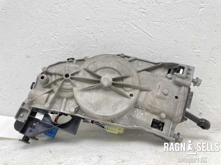 Baklukeåpner motor til Mercedes E-Klasse 2016-2023 (W213) (W213) (A 099 906 47 03|E46529-100|)