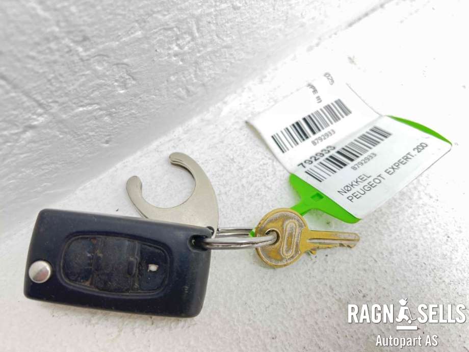 Nøkkel til Peugeot Expert 2007-2016 (Type II)  (9170 R9|)