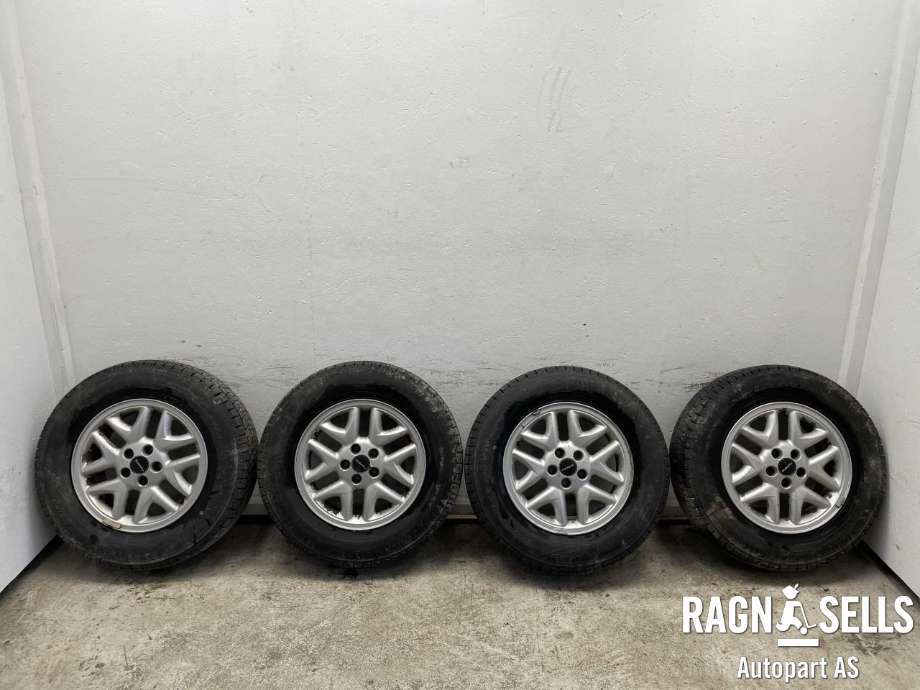 Hjulsett aluminium vinter til Subaru Forester 2002-2005 (Type II, Fase 1) (FALKEN|5X100/ET48/56.1|205/70R15|)