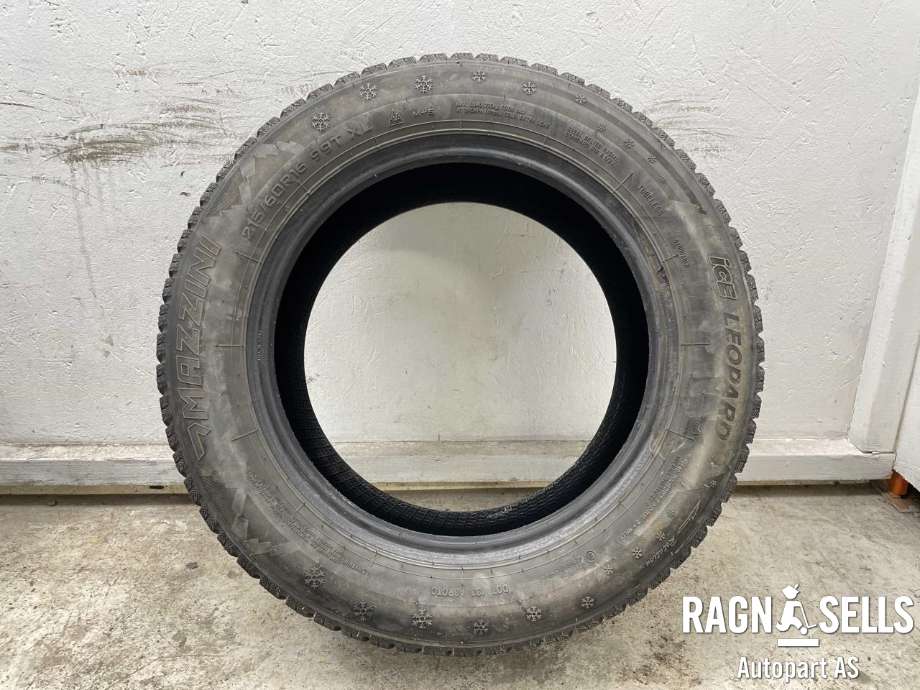 Dekk vinter pigg til Opel Zafira B 2005-2011 (MAZZINI|215/60R16|)