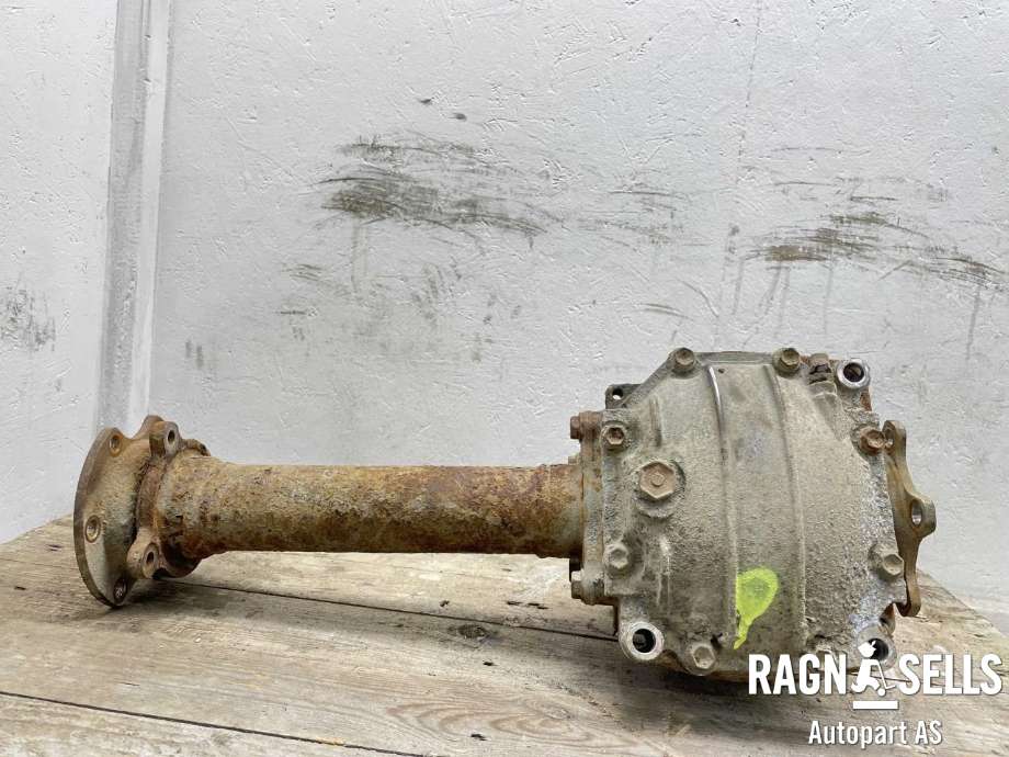 Kardang klokke foran til Toyota Hiace 2007-2012 (Fase 3)  (4111026570|)