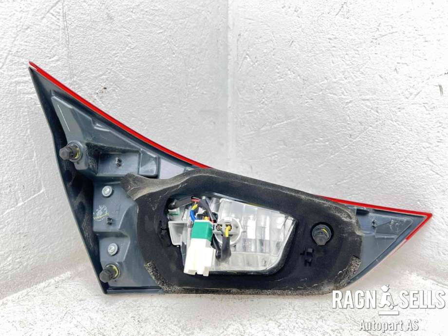 Baklykt høyre indre til Toyota Auris 2015-2019 (Type II, Fase 2)  (8158102830||81581C)