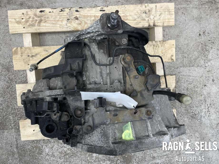 Girkasse manuell 6-trinn til Renault Trafic 2014-->> (3040 17407R|304017|CEPF6R9M)