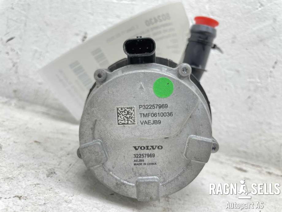 Vannpumpe elektrisk til Volvo XC40 2018-2024  (32257969|P32257969|)