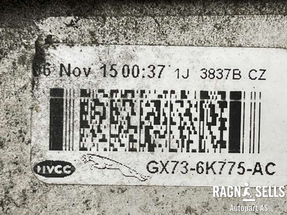 Intercooler til Jaguar XE 2015-->>  (HVCC|TLX1026|GX736K775AC|T2H46681|GX736K775AF)