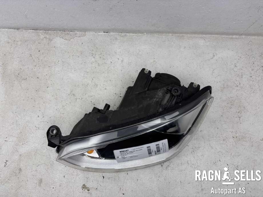 Frontlykt venstre halogen til VW E-Up 2013-2019 (1S1 941 015 N|)