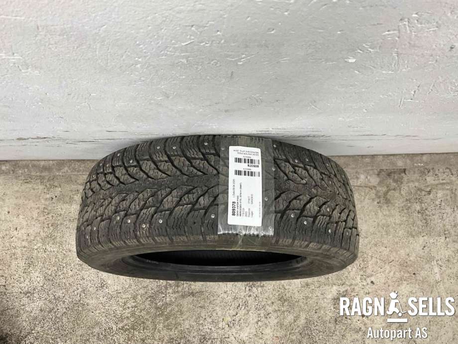 Dekk vinter pigg til Mercedes Vito 2014-->> (W447) (W447) (NOKIAN|215/60R17C|)