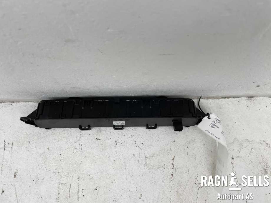 Varmeapparat betjening til Citroën Berlingo 2019-->> (Type III)  (98 075 413 ZD|35252402|98340409ZD)