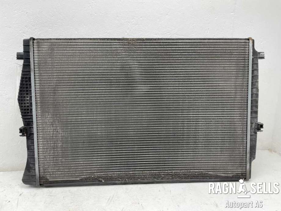 Radiator (automat gir) til VW Golf VII 2012-2017 (Fase 1) (5Q0 121 251 GR|5Q0121251EQ|)