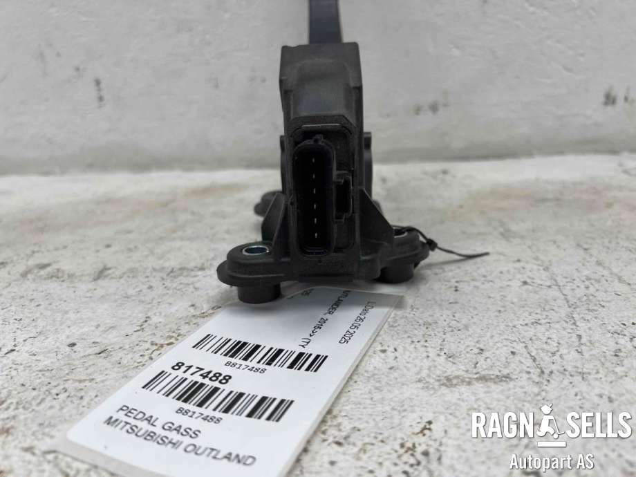Pedal gass til Mitsubishi Outlander 2015-->> (Type III, Fase 2)  (1600A116|)