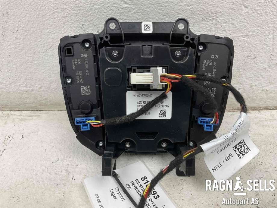 Bilstereo diverse til Mercedes EQC 2019-->>  (A 253 900 24 07|)