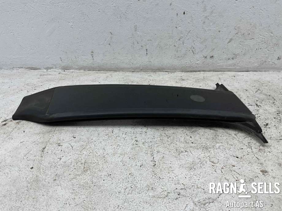 Kamera parkeringshjelp til Tesla Model Y 2021-2024 (Type I) (1506885-00-H|1516255-00-E|1092978-00-C)