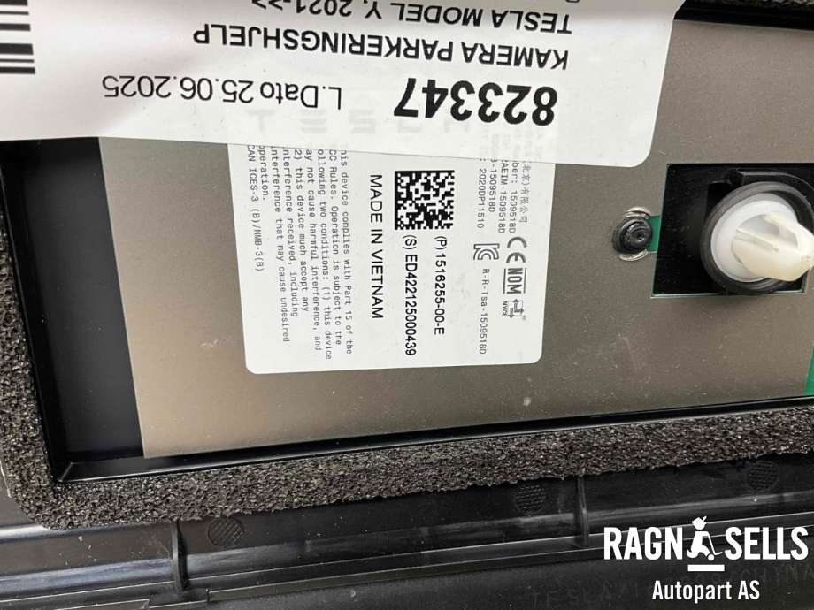 Kamera parkeringshjelp til Tesla Model Y 2021-2024 (Type I) (1506885-00-H|1516255-00-E|1092978-00-C)