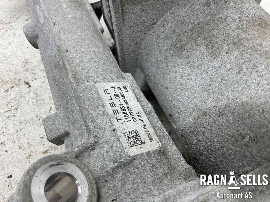 Tannstang elektrisk til Tesla Model Y 2021-2024 (Type I)  (1188831-00-J|)