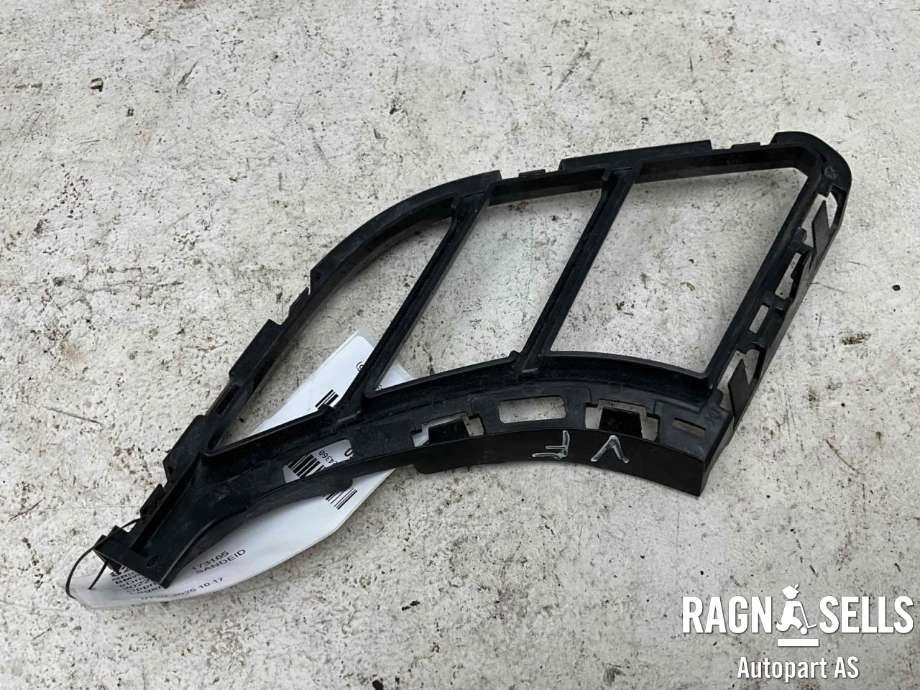 Grill venstre til BMW i4 2021-->> (G26) (G26) (51 11 8 081 681|)