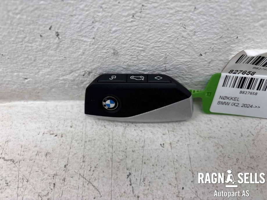 Nøkkel til BMW iX2 2024-->>  (66 12 5 B3E 8B7|66 12 5 B7D 797|)