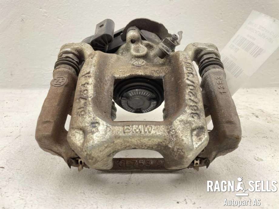 Bremsecaliper høyre bak, elektrisk til BMW iX1 2023-->> (U11) (U11) (34 20 8 837 110|34 20 8 837 126|)