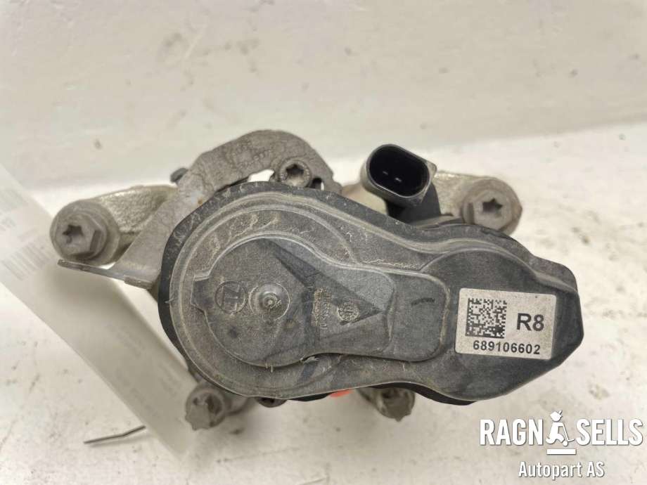 Bremsecaliper høyre bak, elektrisk til BMW iX1 2023-->> (U11) (U11) (34 20 8 837 110|34 20 8 837 126|)