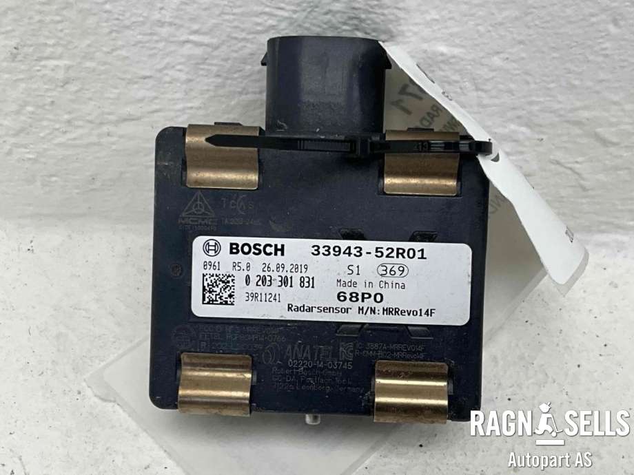 Sensor radar til Suzuki Swift 2017-->>  (BOSCH|3394352R01|0203301831|33941-53RD1-000)