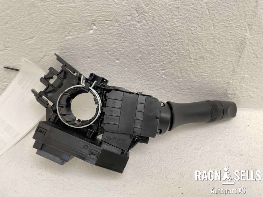Bryter blink til Suzuki Swift 2017-->>  (37210-74PE2-000|)