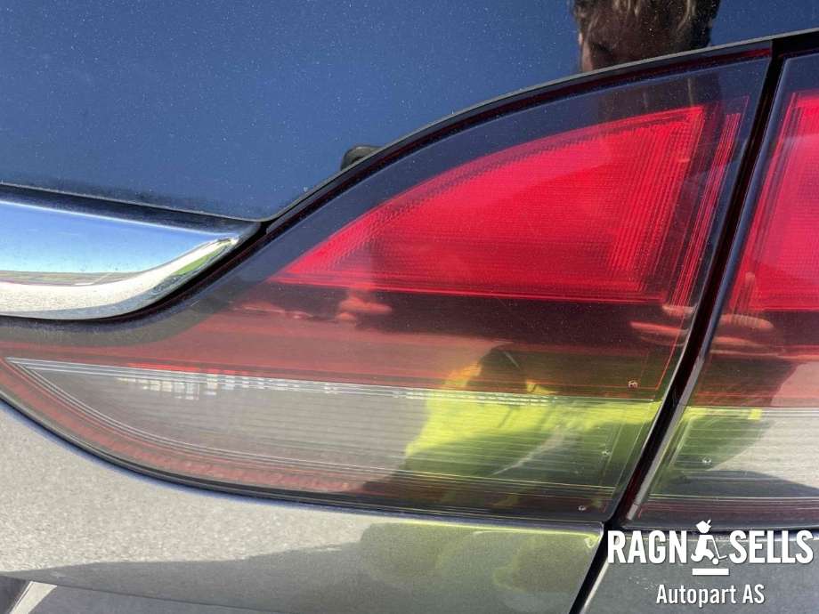 Baklykt høyre indre til Opel Zafira Tourer 2012-2018 (1222326|13386606|)