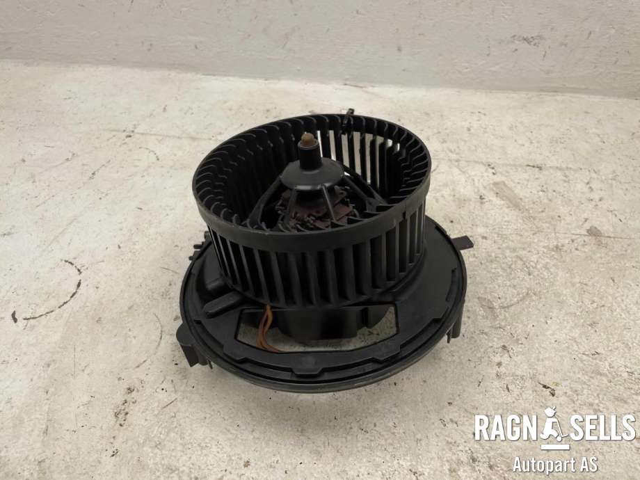 Varmeapparat motor til VW Caddy 2020-->> (Type IV)  (5WB 819 015 A|5Q1 819 021 H|0T78709CA)