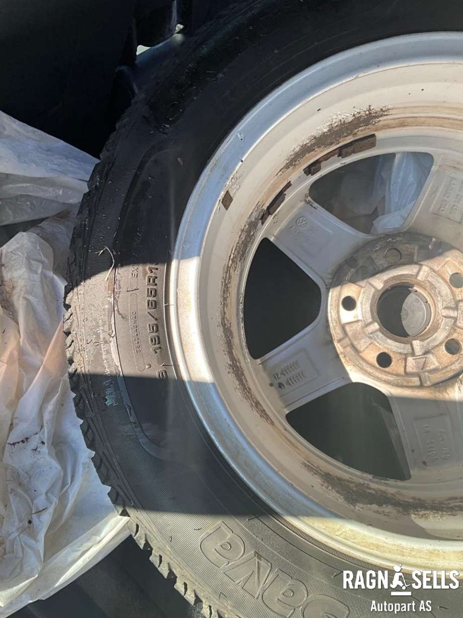 Hjulsett aluminium vinter til VW Golf VII 2012-2017 (Fase 1)  (SAVA|5X112/ET43/57.1|195/65R15|5G0071495)