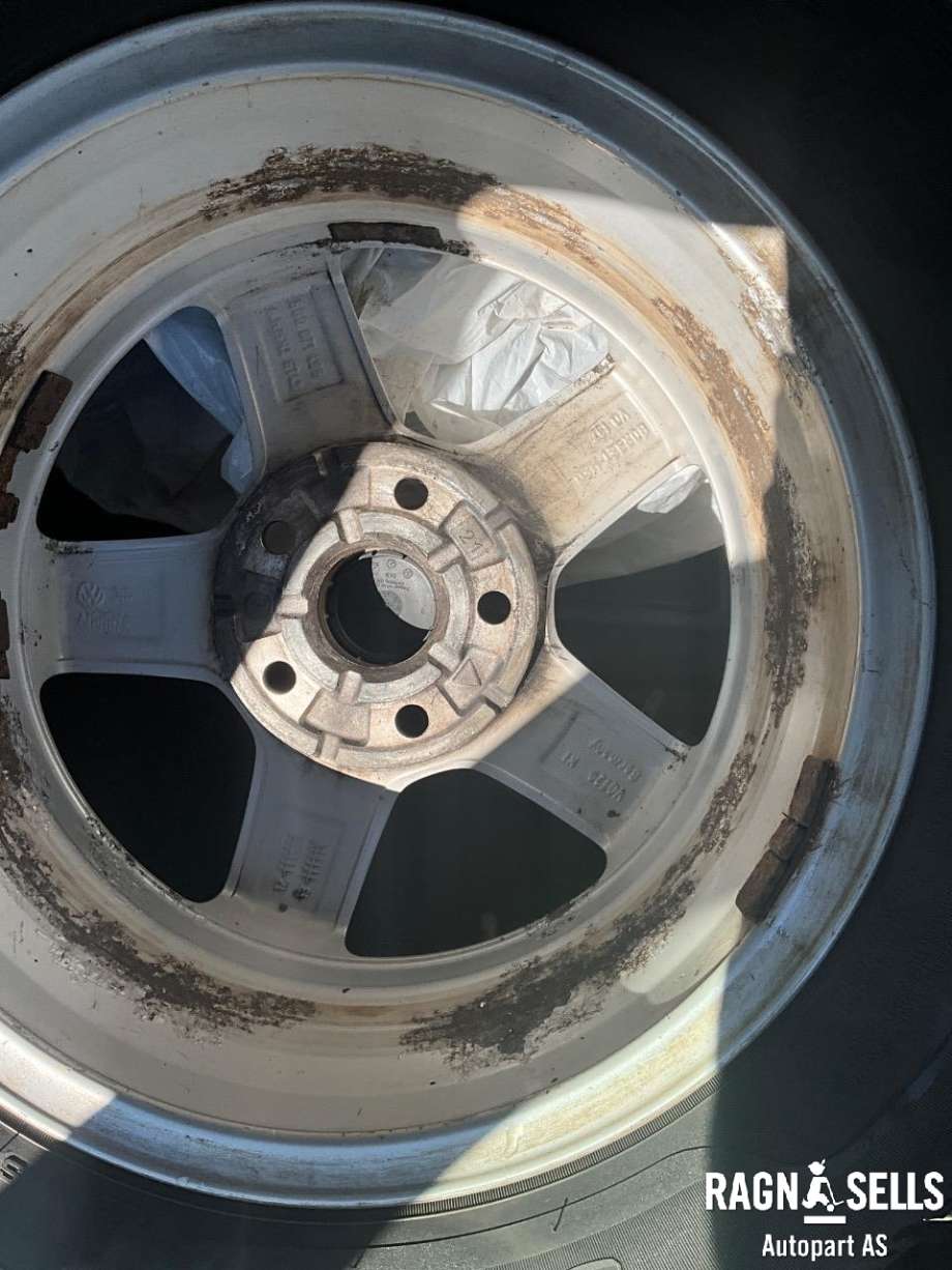 Hjulsett aluminium vinter til VW Golf VII 2012-2017 (Fase 1)  (SAVA|5X112/ET43/57.1|195/65R15|5G0071495)