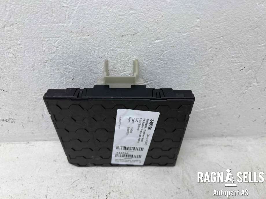 Styreenhet comfort (BCM) til VW Passat 2019-->> (Fase 2) (B8) (B8) (BOSCH|5Q0 937 086 CF|5Q0 937 086 CE|F005V02784)