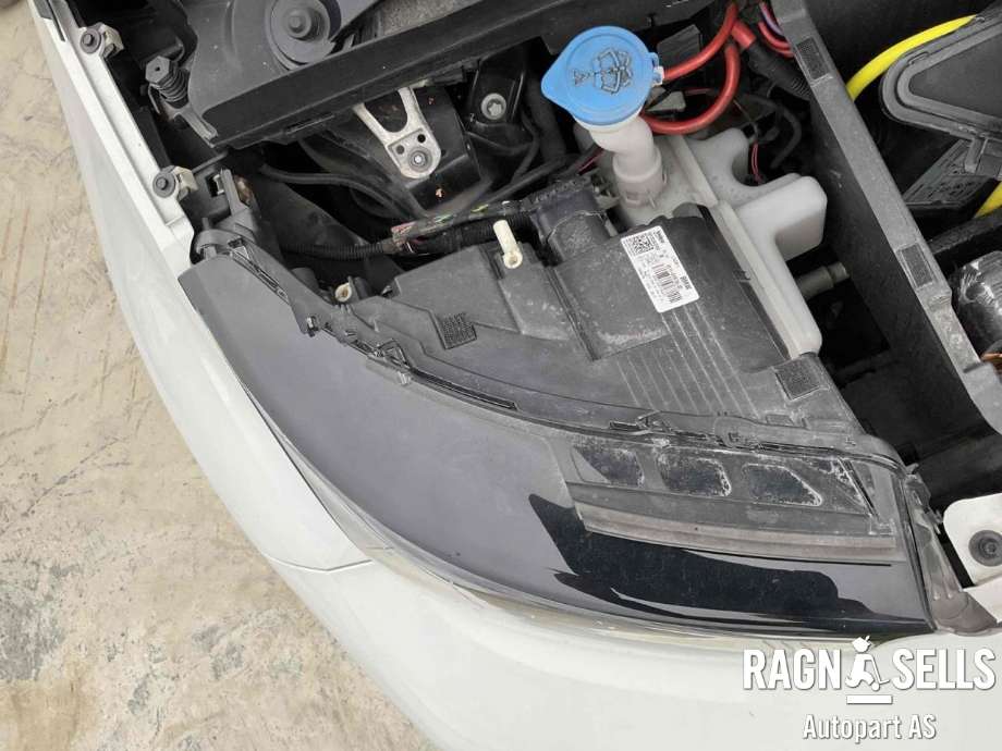 Frontlykt høyre full-LED til BMW i3 2013-2022  (63 11 8 494 338|63 11 8 738 736|)