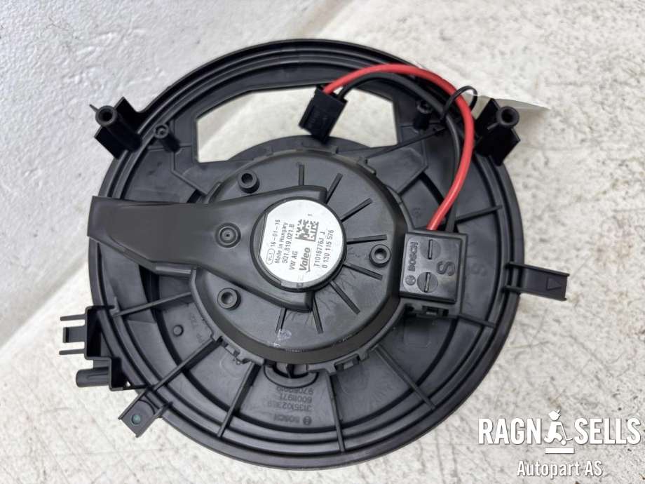 Varmeapparat motor til VW Golf VII 2012-2017 (Fase 1)  (VALEO|5Q1 819 021 B||5Q1819021| 5Q1819021A| 5Q1819021B| 5Q1819021E| 5Q1819021H| 5Q1819021J| 5WB819015A|T1016776J)