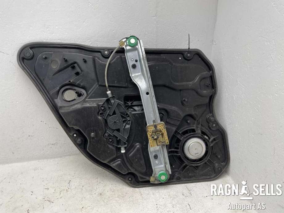 Ruteheis høyre bak til Volvo V60 2010-2013 (Type I, Fase 1) (30784313|30784309|31253063)