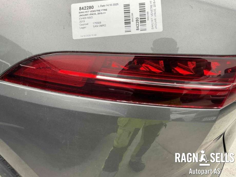 Baklykt venstre ytre til Jaguar I-PACE 2018-->> (T4K1826|)
