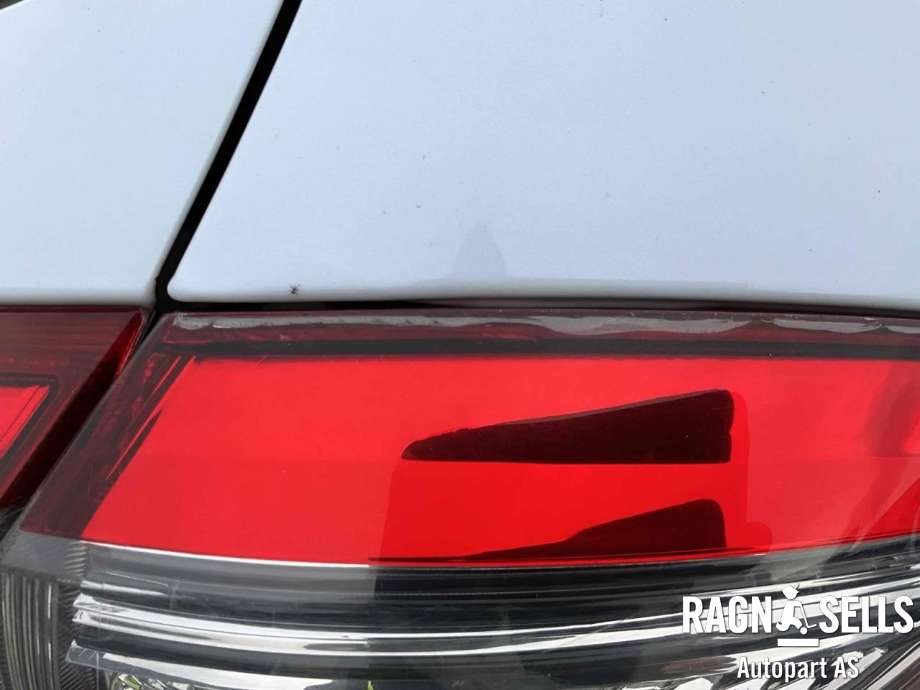 Baklykt høyre ytre til Ford Mondeo 2014-2019 (Type V, Fase 1)  (BS71-13404-BD|)