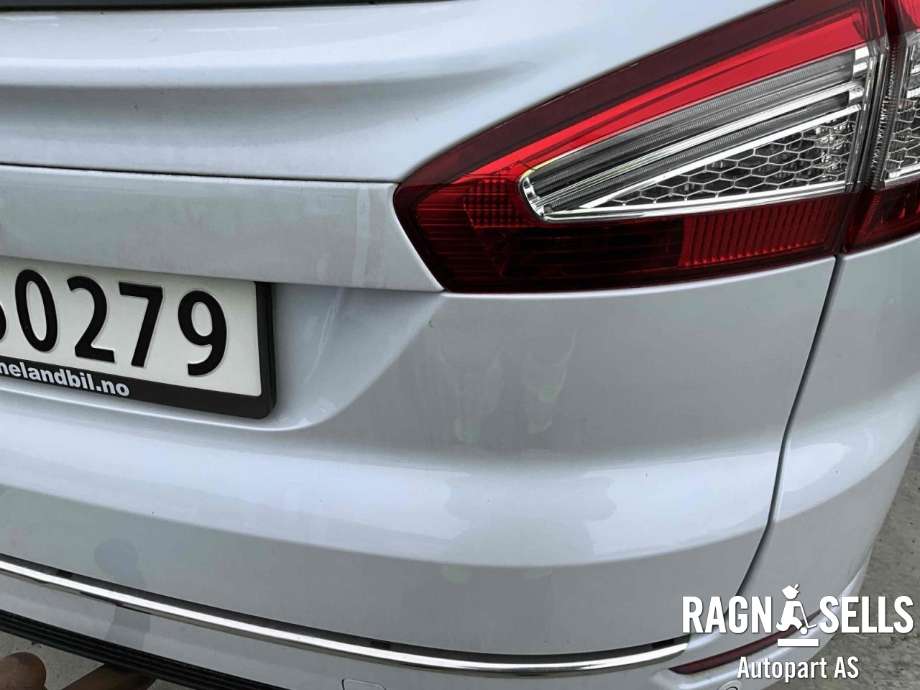 Bakluke stasjonsvogn til Ford Mondeo 2014-2019 (Type V, Fase 1)  (1701443|PBS71-N40410-AA|)