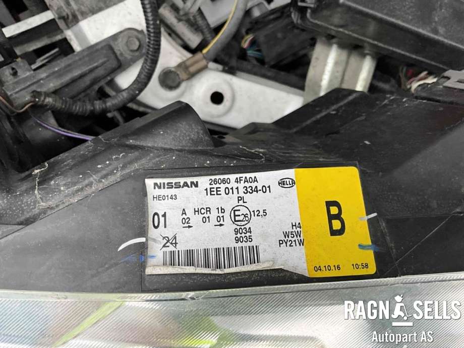 Frontlykt venstre halogen til Nissan E-NV200 2014-->>  (260604FA0A|)