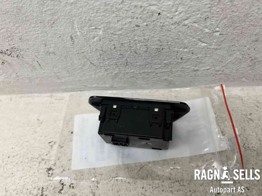 Bryter lys til VW Caddy 2020-->> (Type IV)  (5H0 941 193 AF|)