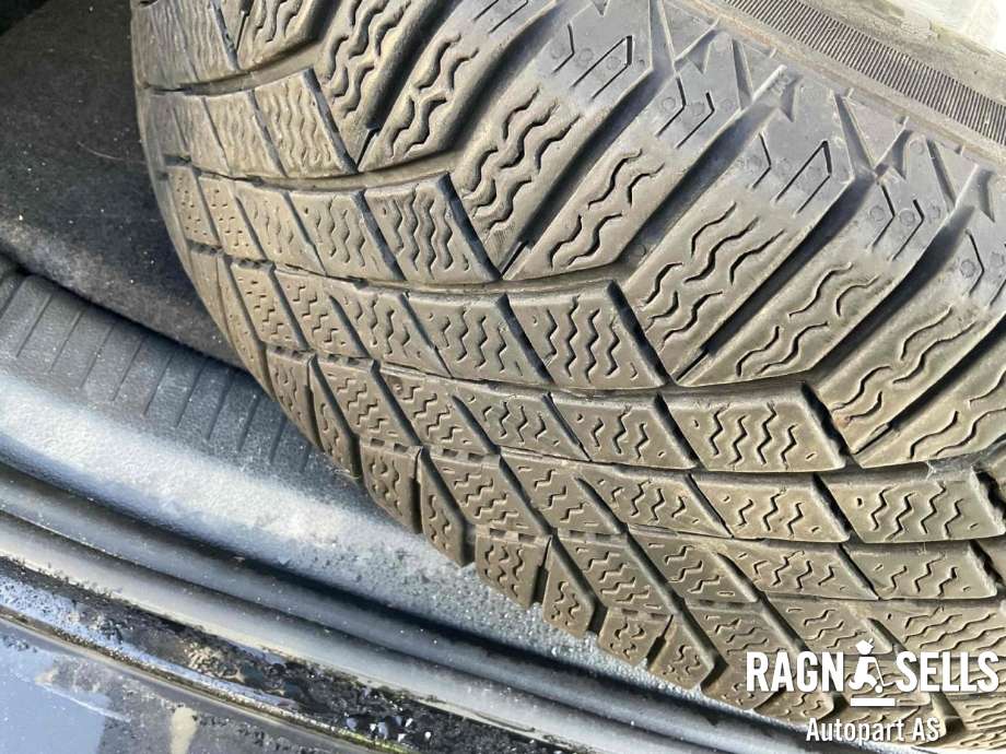 Hjulsett aluminium vinter til VW e-Golf 2017-2020 (Fase 2)  (5X112/ET48/57.1|195/65R15|)