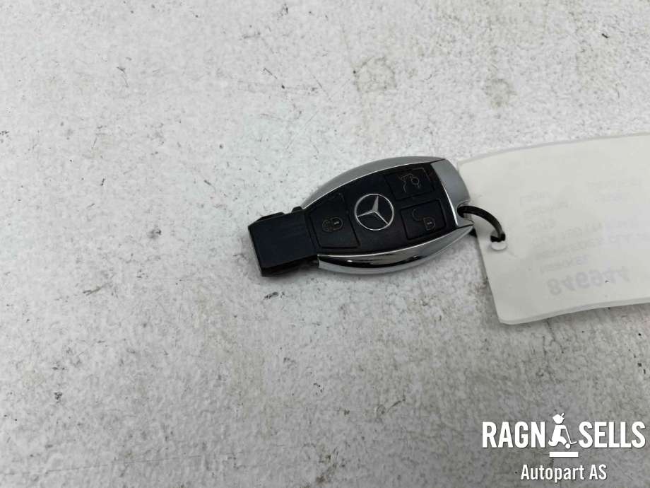 Nøkkel til Mercedes CLA 2013-2019 (C117) (C117) (A 166 905 59 00|)