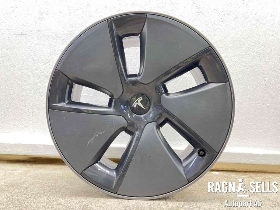Hjulsett aluminium vinter til Tesla Model 3 2018-2023 (Fase 1)  (TOYO|5X114.3/ET40/64.1|235/45R18|1044221-00-C)