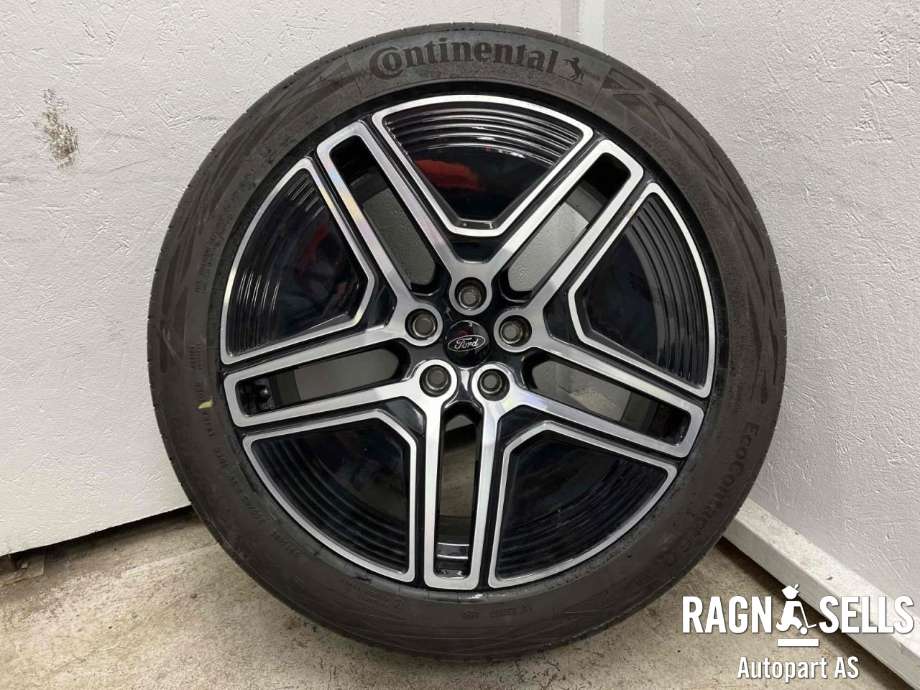 Hjulsett aluminium sommer til Ford Capri 2024-->>  (CONTINENTAL|5X112/ET45/57.1|235/50R20|)