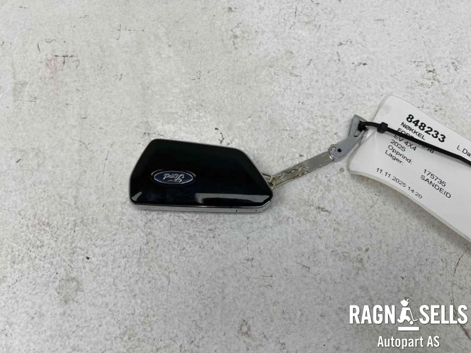 Nøkkel til Ford Capri 2024-->> (VWN3CA-15K601-TA1G8U||2838366)