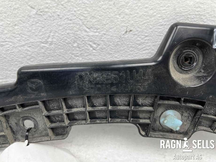 Diverse deler til Mazda MX-30 2020-->>  (DN4E51U44|)